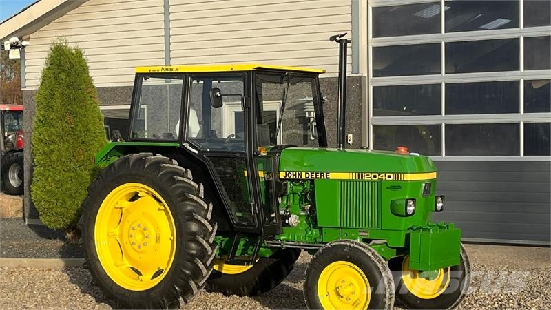 John Deere 2040 Med nye dæk hele vejen rundt Tractors