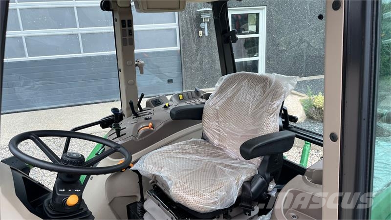 John Deere 5075E Med aircondition og vendegear Traktorer