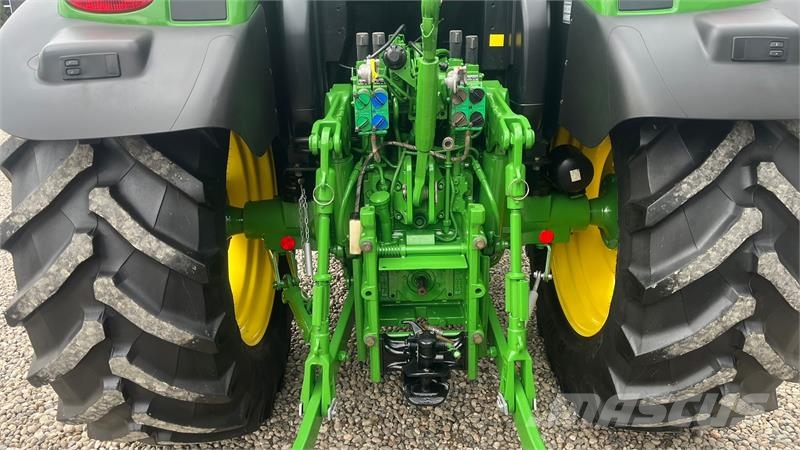 John Deere 6125R AutoQuad Traktorok