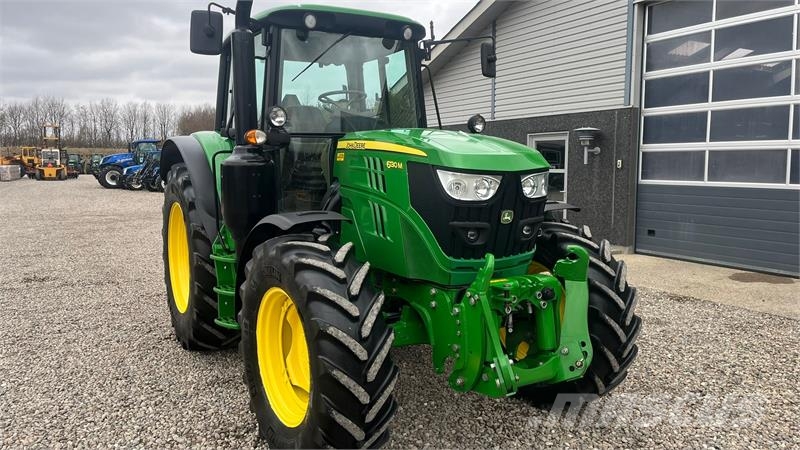 John Deere 6130M med Auto Quard gearkasse og med krybe gear. 트랙터