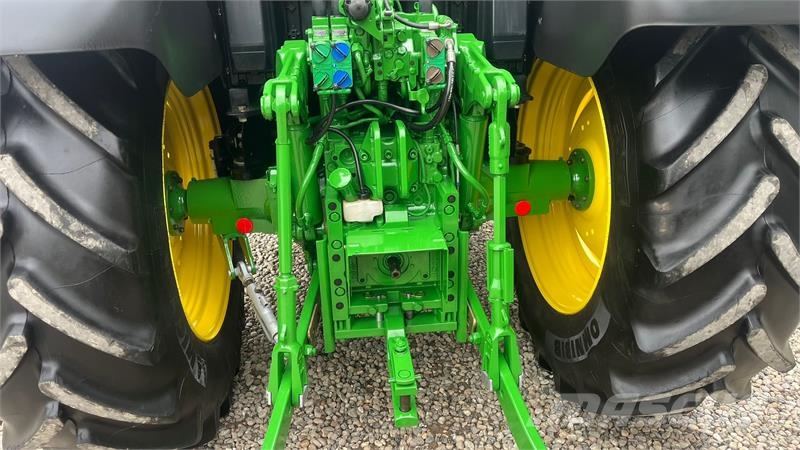 John Deere 6130M med Auto Quard gearkasse og med krybe gear. 트랙터