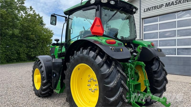 John Deere 6135R Krybegear, frontlift, TLS Affjedret foraksel Traktorer