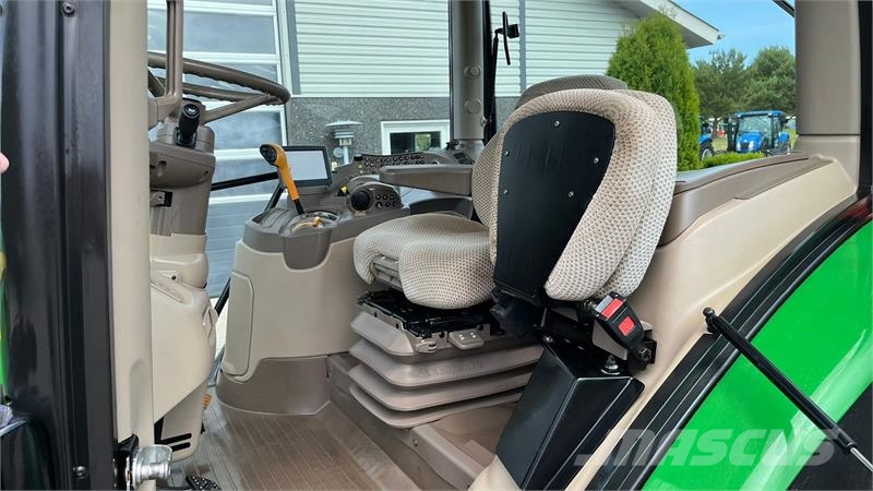 John Deere 6135R Krybegear, frontlift, TLS Affjedret foraksel Traktorer