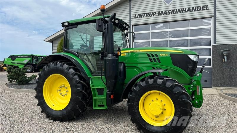 John Deere 6135R Krybegear, frontlift, TLS Affjedret foraksel Traktorer