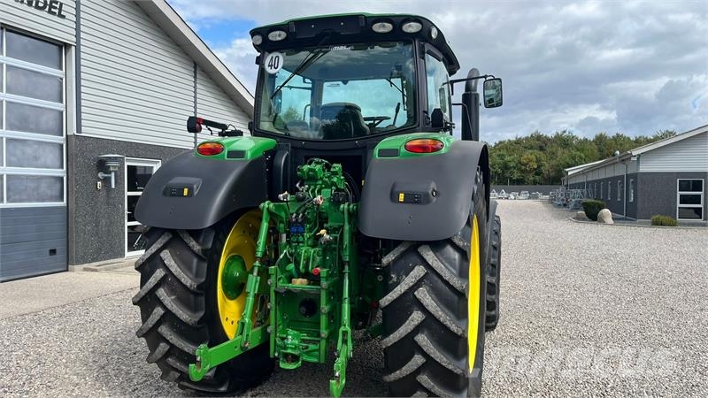 John Deere 6175R Med frontlift og frontPTO samt luft anlæg 트랙터