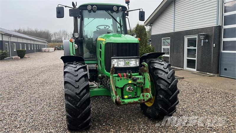 John Deere 6534 Premium med frontlift og frontPTO الجرارات