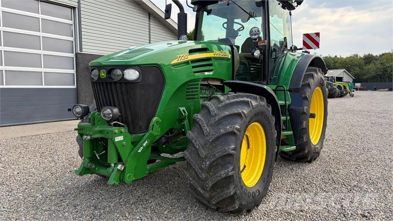 John Deere 7720 AutoPower Meget Velholdt! Трактори