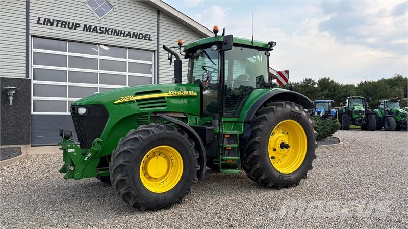 John Deere 7720 AutoPower Meget Velholdt! Трактори
