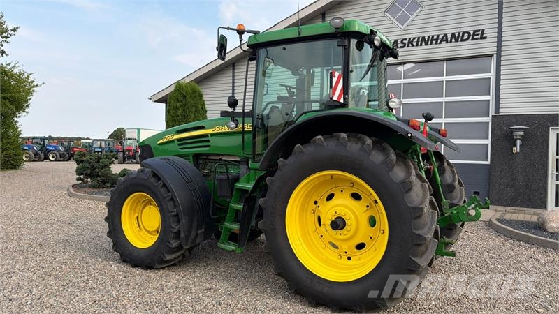 John Deere 7720 AutoPower Meget Velholdt! Трактори