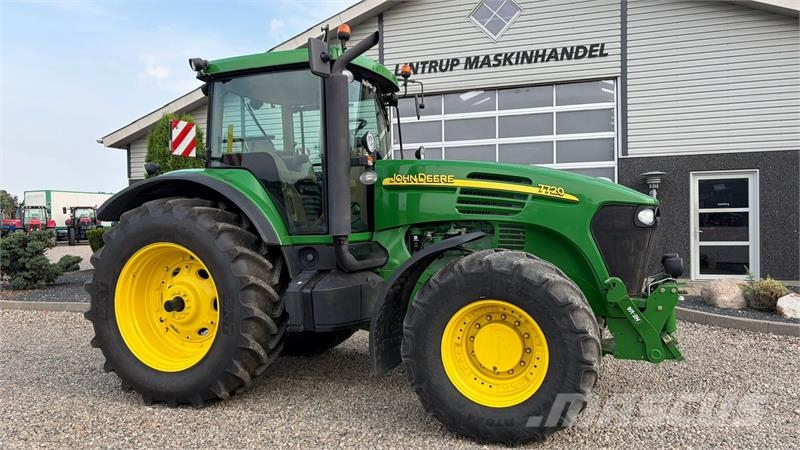 John Deere 7720 AutoPower Meget Velholdt! Трактори