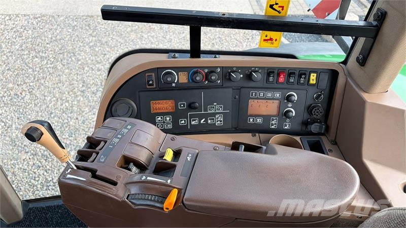 John Deere 7720 AutoPower Meget Velholdt! Трактори