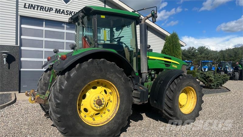 John Deere 7930 Med frontlift Traktori