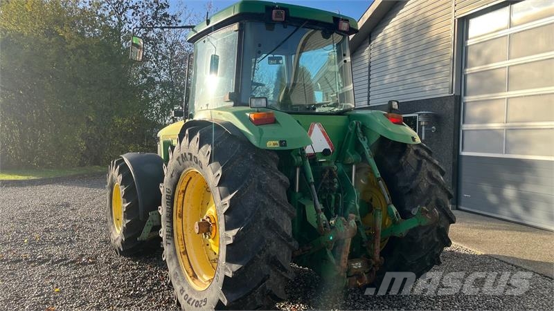 John Deere 8300 Pæn regulær traktor med rigtig gode dæk på. Traktorok