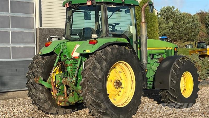 John Deere 8300 Pæn regulær traktor med rigtig gode dæk på. Traktorok