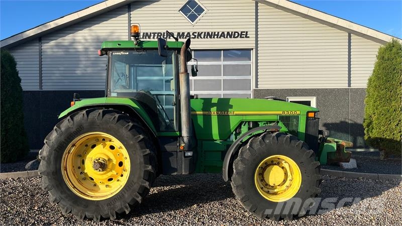 John Deere 8300 Pæn regulær traktor med rigtig gode dæk på. Traktorok