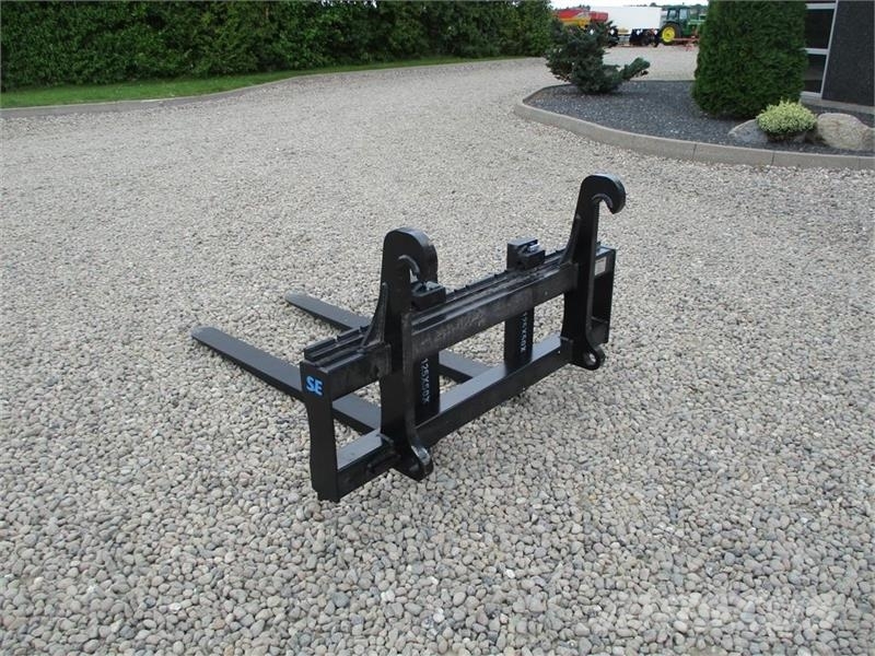 Limas SE 1500 Kg Pallegafler 1m gafler Frontaallaadurid ja ekskavaatorid