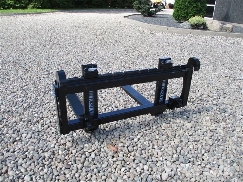 Limas SE 1500 Kg Pallegafler 1m gafler Frontaallaadurid ja ekskavaatorid