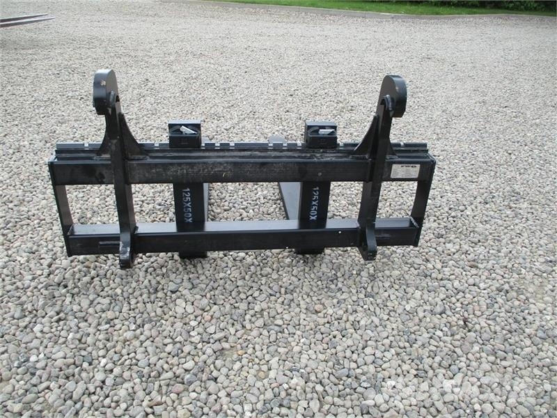 Limas SE 1500 Kg Pallegafler 1m gafler Frontaallaadurid ja ekskavaatorid