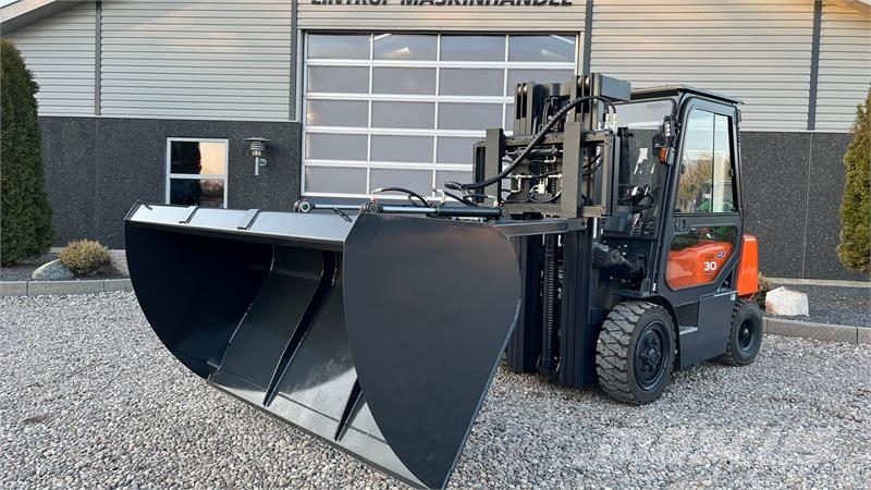 Limas TRUCK SKOVL 2m bred. til montering på pallegafler Diesel gaffeltrucks