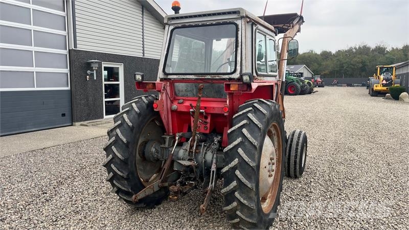 Massey Ferguson 575 Med frontlæsser Traktoren