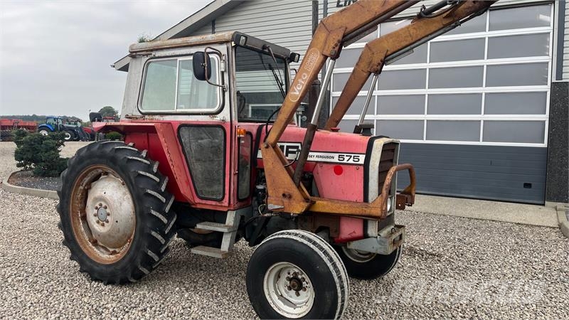 Massey Ferguson 575 Med frontlæsser Traktoren