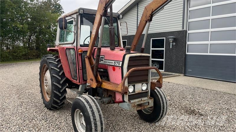 Massey Ferguson 575 Med frontlæsser Traktoren