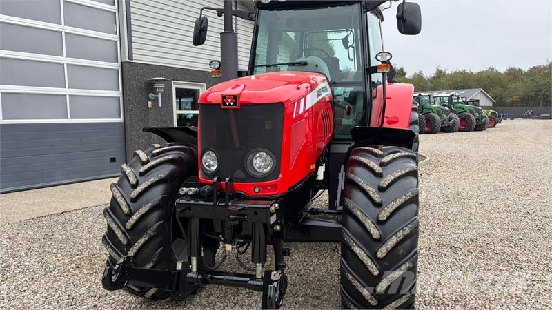 Massey Ferguson 6480 Dyna 6 med frontlift Meget Veldholdt Traktoren