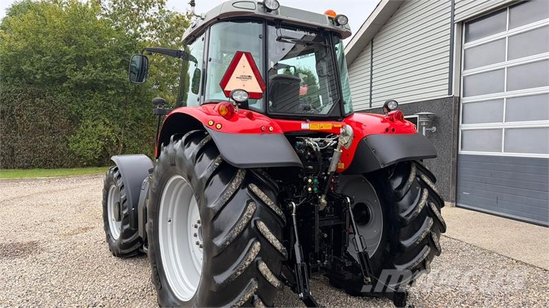 Massey Ferguson 6480 Dyna 6 med frontlift Meget Veldholdt Traktoren