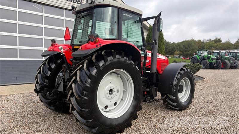 Massey Ferguson 6480 Dynashift الجرارات