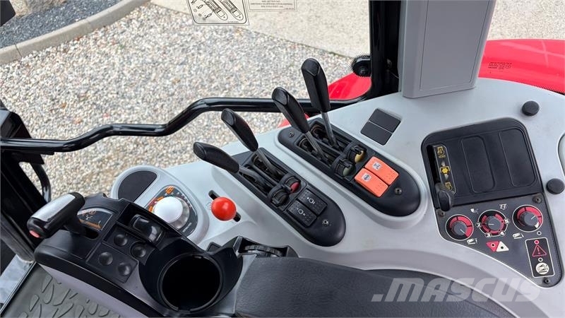 Massey Ferguson 6480 Dyna 6 med frontlift Meget Veldholdt Traktoren
