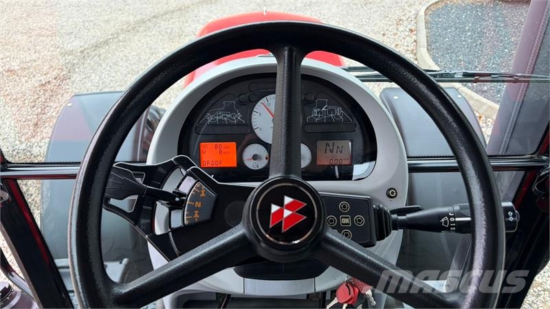 Massey Ferguson 6480 Dyna 6 med frontlift Meget Veldholdt Traktoren