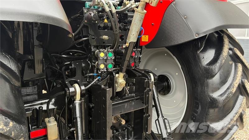 Massey Ferguson 6480 Dyna 6 med frontlift Meget Veldholdt Traktoren