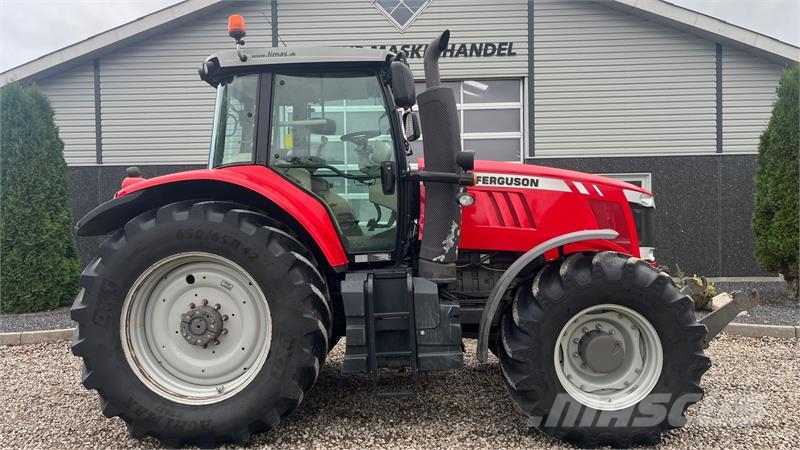 Massey Ferguson 7626 Dyna6 med frontlift og frontPTO Traktoren