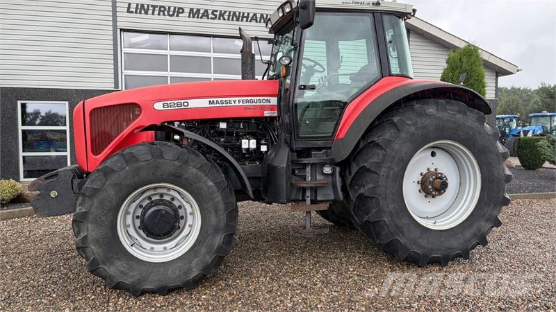 Massey Ferguson 8280 PowerControl. Stor stærk traktor til små peng トラクター