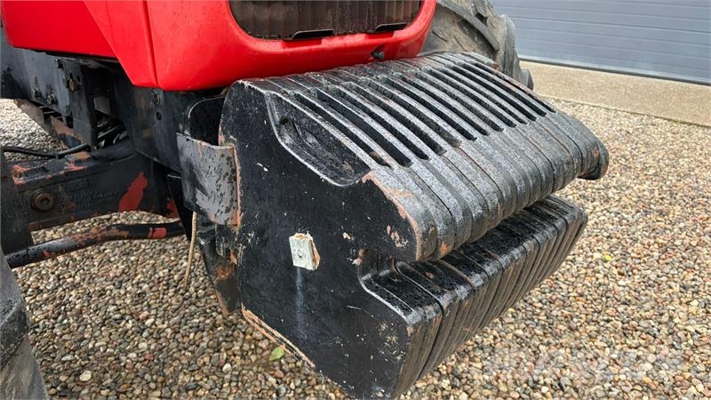 Massey Ferguson 8280 PowerControl. Stor stærk traktor til små peng トラクター