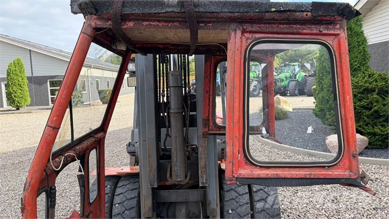 Massey Ferguson Sekura Kabine Kabine / Styrtbøjle som er afmontere ملحقات الحصادات