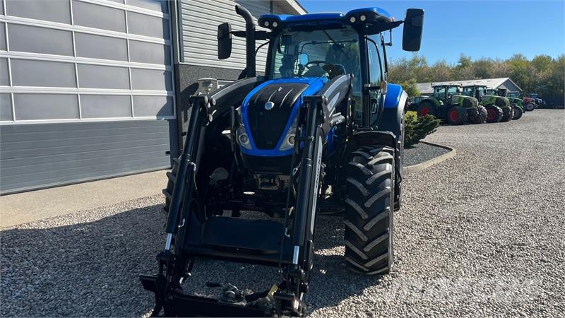 New Holland T6.145 AC Med frontlæsser Traktorid