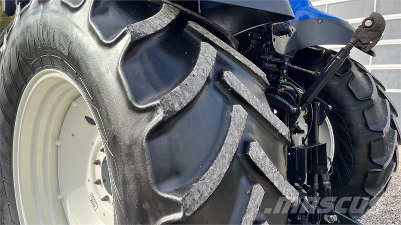New Holland T7.165S Med frontlæsser Traktorer