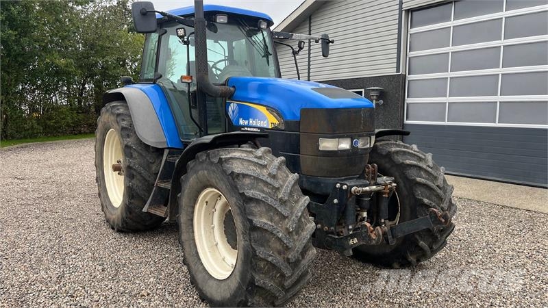 New Holland TM190 SS med frontlift Traktoren