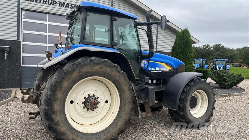 New Holland TM190 SS med frontlift Traktoren