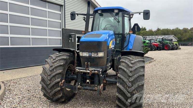 New Holland TM190 SS med frontlift Traktoren