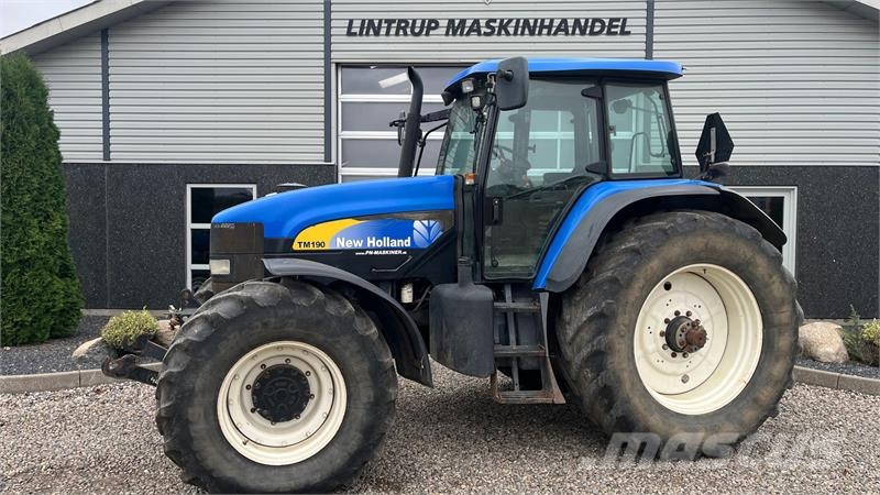 New Holland TM190 SS med frontlift Traktoren