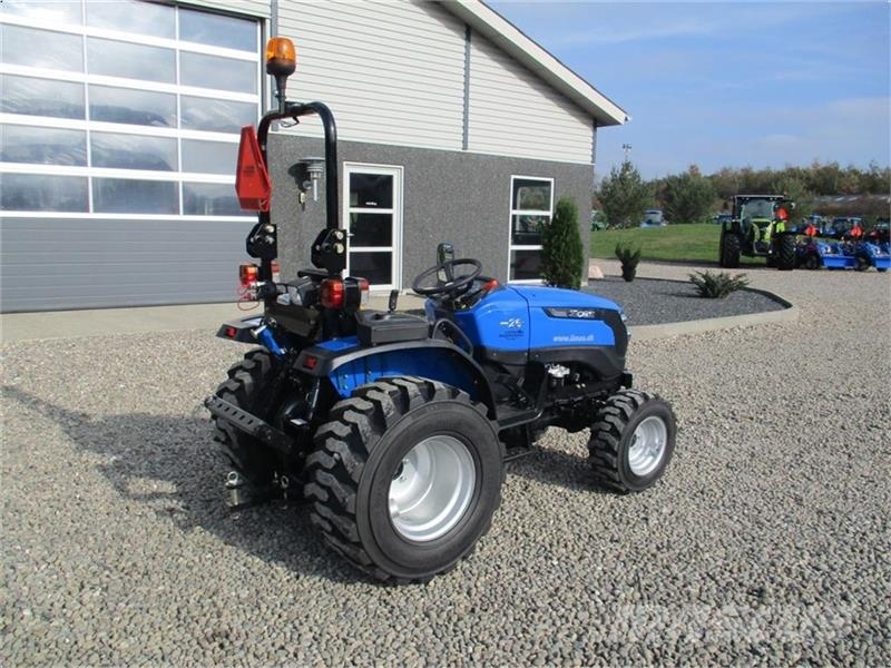 Solis 26 6+2 gearmaskine med Servostyrring og Industri h Traktorer