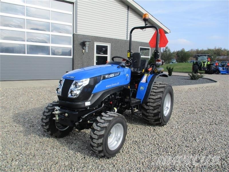 Solis 26 6+2 gearmaskine med Servostyrring og Industri h Traktorer
