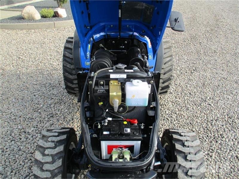Solis 26 6+2 gearmaskine med Servostyrring og Industri h Traktorer