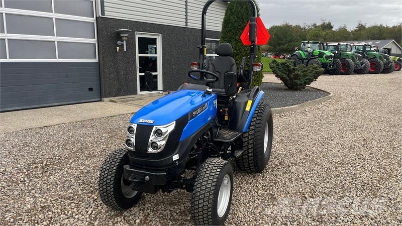 Solis 26 HST Hydrostat Turf hjul. Traktoren