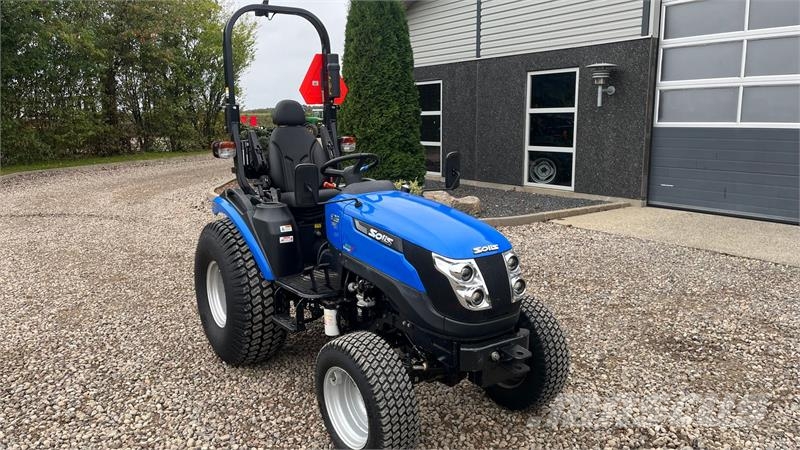 Solis 26 HST Hydrostat Turf hjul. Traktoren