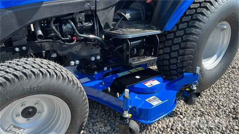Solis 26 HST Hydrostat Turf hjul og klipperbord Traktory