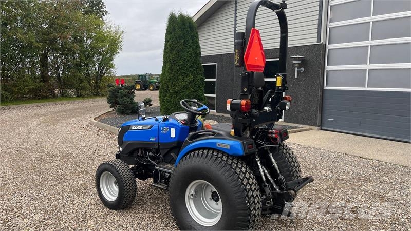 Solis 26 HST Hydrostat Turf hjul. Traktoren