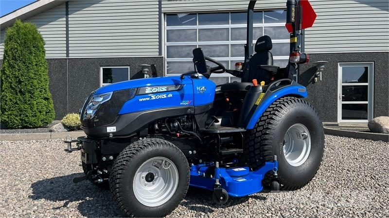 Solis 26 HST Hydrostat Turf hjul og klipperbord Traktory